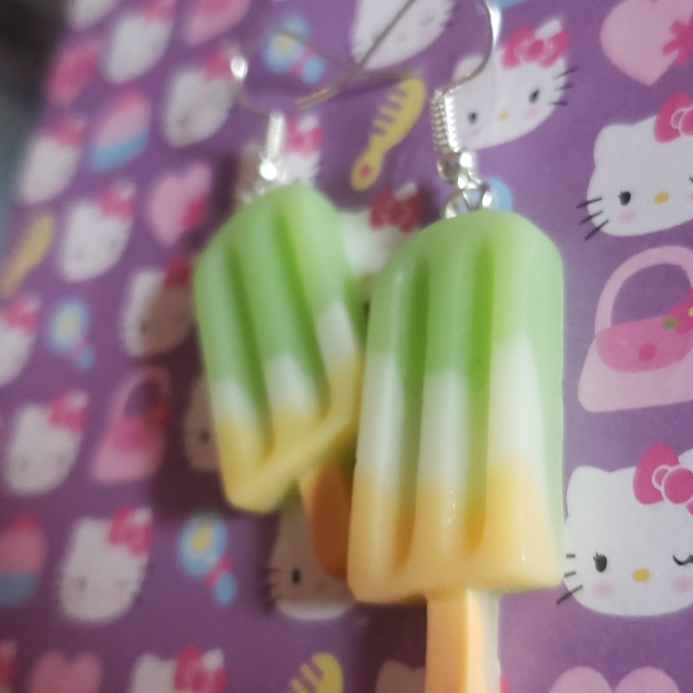 green yellow ombre popsicle earrings - Picture 3 of 3